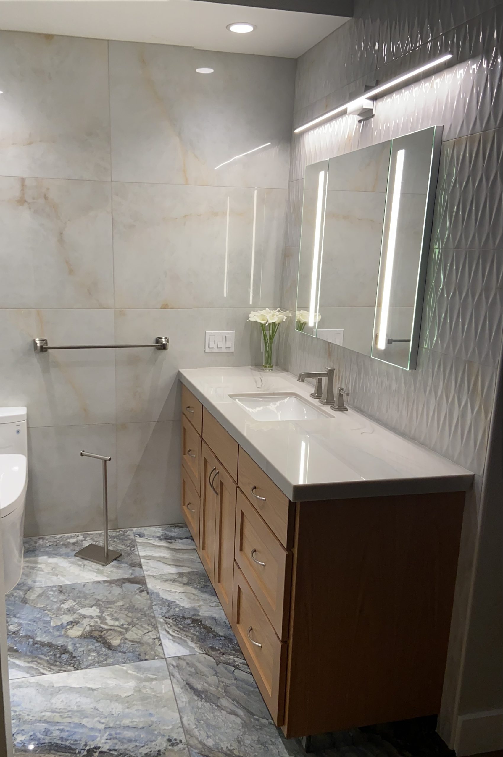 Modern Bathroom Tile Backsplash